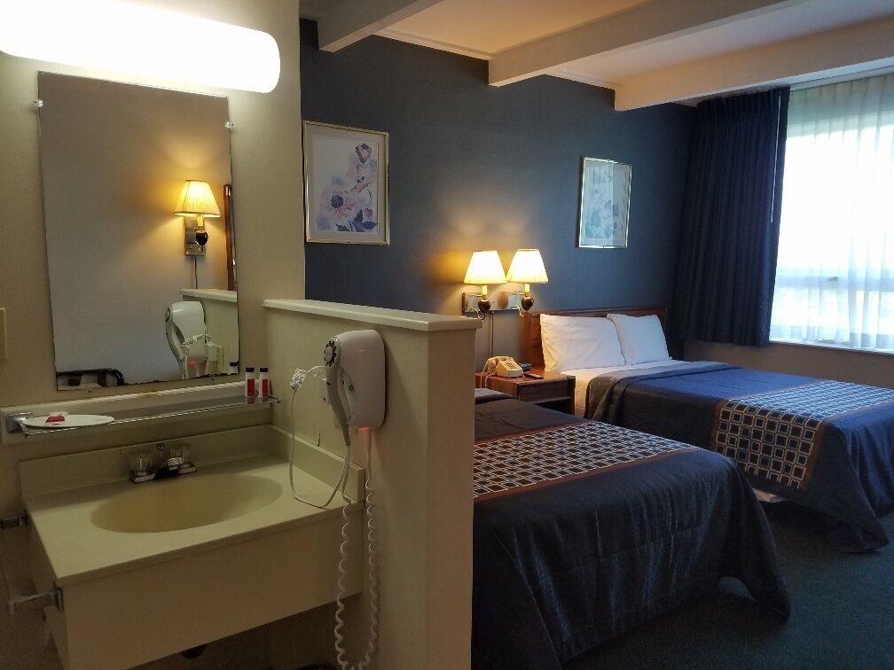 Travelodge By Wyndham Lake George Ny Exterior foto
